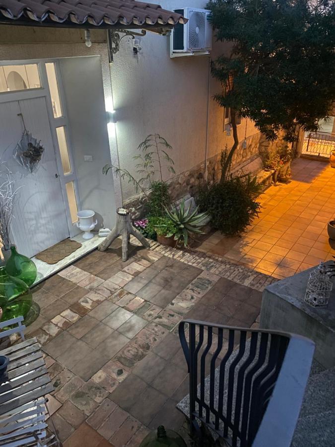 Il Giardino D'Ulisse Bed & Breakfast Reggio di Calabria Ngoại thất bức ảnh